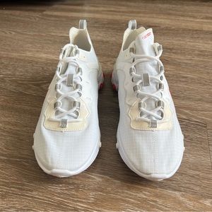 NWOT. Nike React Element 55 SE.